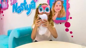 Настя уважает культуру и традиции своих друзей [get.gt]