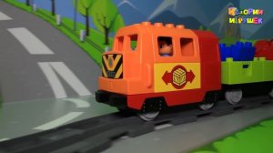 Видео для детей с игрушками про машинки и паровозики все серии подряд..