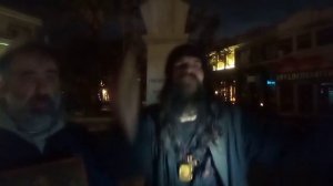 ΣΕ ΦΥΛΑΚΙΖΟΥΝΕ ΣΤΟ ΣΠΙΤΙ ΣΟΥ