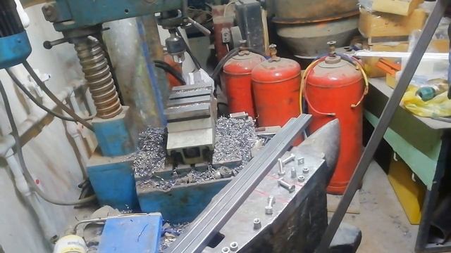 Расточка или стачивание круглых гаек