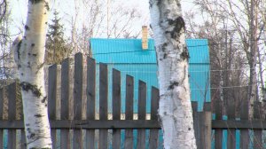 ЗАПУГИВАЕТ ИЗ ТЮРЬМЫ