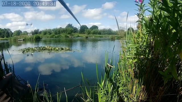 Рыбалка на карася. В маленьком озере. Ловля на разные снасти.