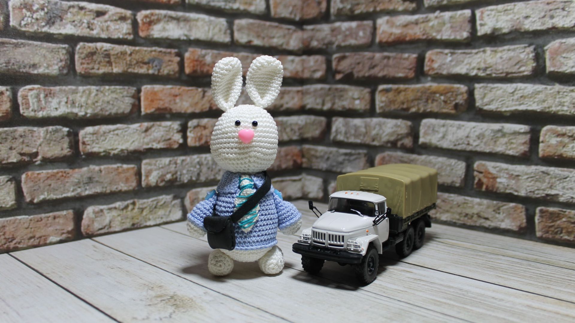 «Modimio». «Наши грузовики». «ЗиЛ-131» (бортовой автомобиль, с тентом) (8 выпуск)