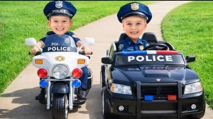 Полицейские с Майком и Алексом