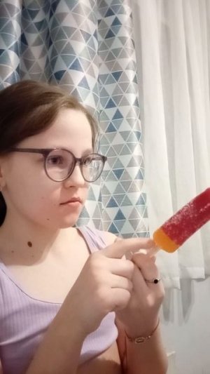 Пробовала фруктовый лёд всё равно карамелью Бон пари