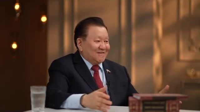 3. Судаарыстыбаннай деятель / САХА САХАТА Наш депутат Тумусов