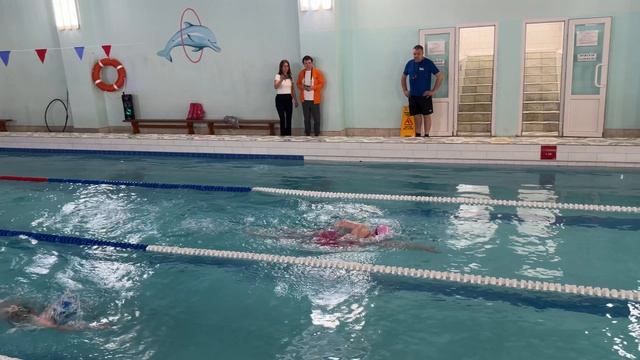 Марина и София 200 м в/с