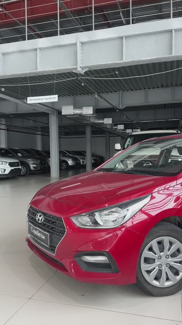 Ставим упоры капота PNEUMATIC на Hyundai Solaris 2 поколение