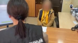 В Кургане женщина решила прикурить от Вечного огня,

 как раз мимо проходили сотрудники пол