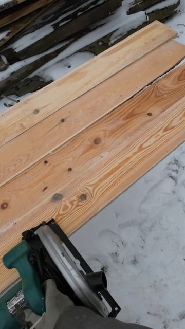 За точность распила придётся платить! Защита глаз обязательна!