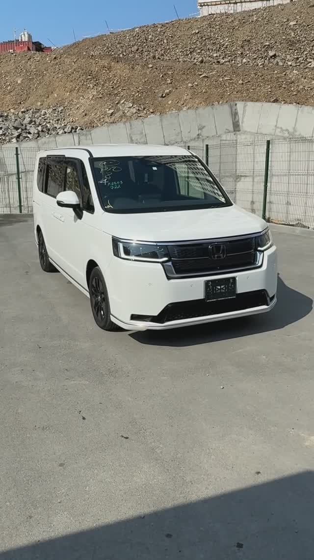 Honda Stepwgn Spada Premium Line 4WD #notbadcars