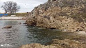 Лëгкий плеск морской воды, смех чаек, перед закатом в Керченском проливе.