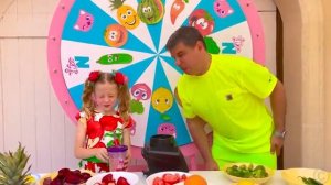 Папа помогает Насте справиться с домашним заданием [get.gt]