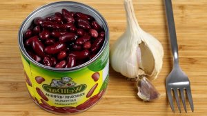 Беру БАНКУ ФАСОЛИ и готовлю потрясающий салат! Вкусный рецепт из простых продуктов!