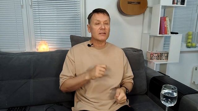 ОДИНОЧЕСТВО СРЕДИ ЛЮДЕЙ