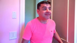 Настя мешает папе спать своими игрушками