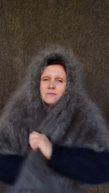 89507716355 Шикарный, роскошный, ласковый платок для тепла, уюта, здоровья.