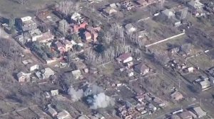 Российские "Герани" атаковали военные тылы Украины.