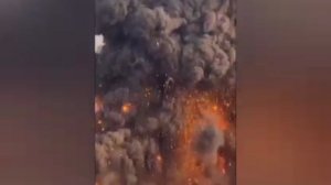 Кадры атакованного американцами/израильтанами артиллерийского склада с БК в Иране.