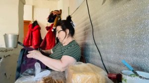 Любишь кататься, люби и саночки возить