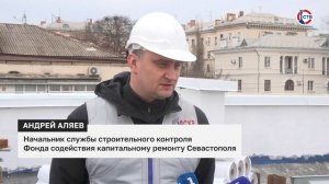 На доме № 29 по улице Луначарского идёт замена кровли