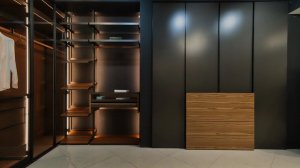 Салон премиальной интерьерной мебели RichMobile Expostroy