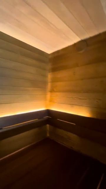 Сауна с печью Onega 25 облицовке Talkorus. Стены в бане широкая доска Шале ( бронированная доска)
