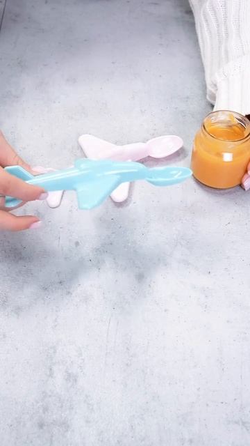 Летит, летит самолет