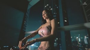 SilverFox  House Music session. Deep Grooves from my balcony.