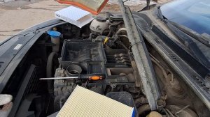 КАК ПОМЕНЯТЬ ВОЗДУШНЫЙ ФИЛЬТР НА ШКОДА РАПИД