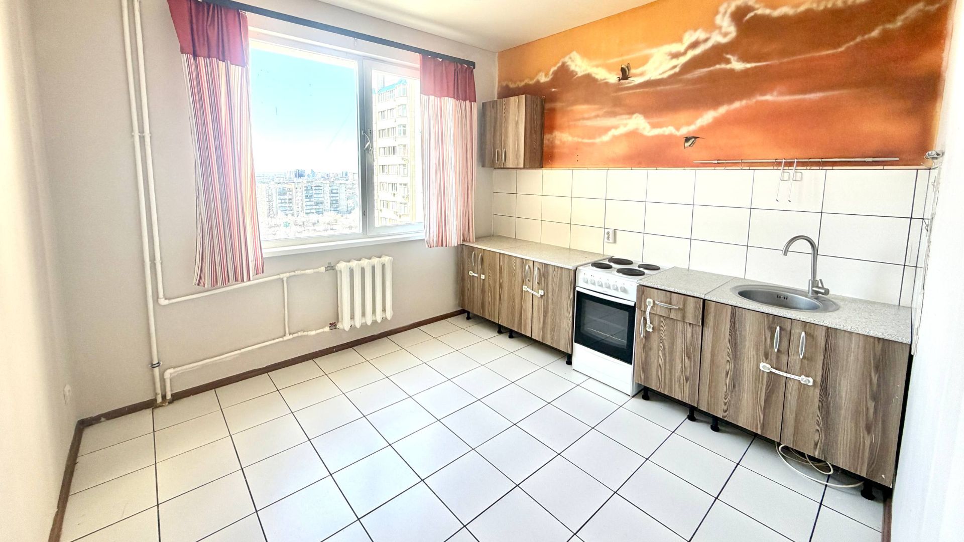 Oднoкoмнатнaя квaртиpа в развитом pайoне горoда!