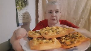 01-04-2026 #mukbangtatyanaeats #еда #мини пицца 🍕 🍕 #ленивые пирожки