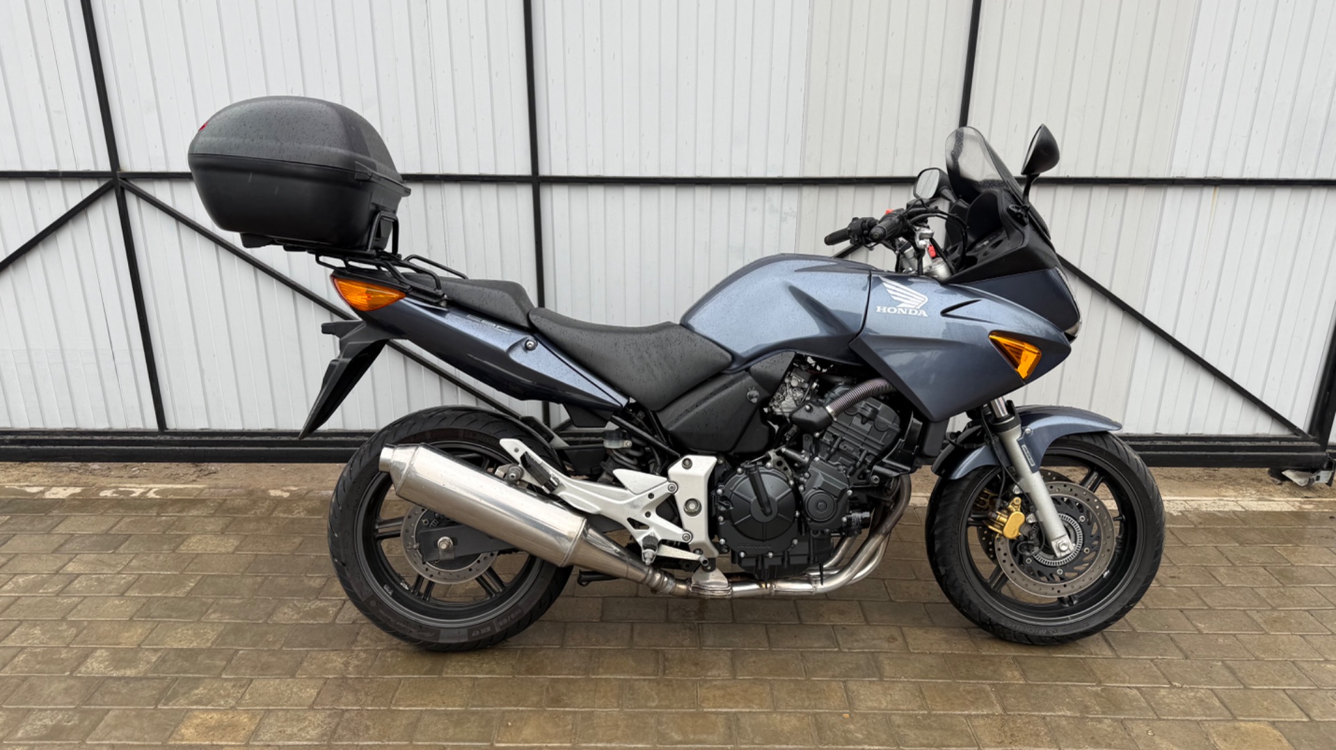 Обзор мотоцикла Honda Cbf600, 2004 год.по вопросам 89262862924