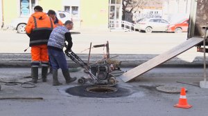 Коммунальные службы активно занимаются весенним благоустройством