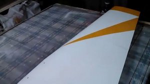 №42- Покрасил крыло жёлтым цветом, снял маскировку.