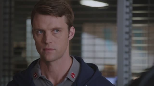 Сериал Чикаго в огне – 4 сезон 17 серия / Chicago Fire