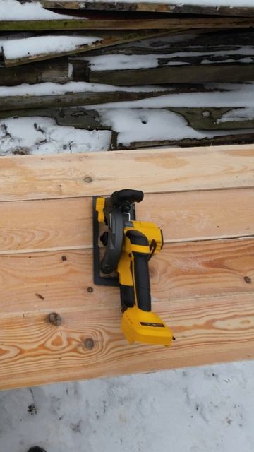 Удобство, скорость, точность в работе с дисковой аккумуляторной циркулярной пилой Shidoku.