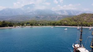 Прогулка на корабле Monster в Турции