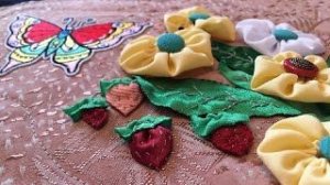 Объемная аппликация из ткани: цветы и ягоды DIY 3D applique made of fabric.