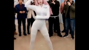 Китайцы показали гуманоидного робота Моуа The Chinese have unveiled a humanoid robot, Moua.