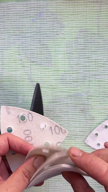 Как убрать старый декор с деревянной поверхности