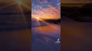 Открываю я дверь, а в душе пустота....