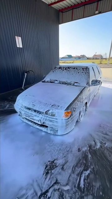 ЮРА ВОЛКОВ ПРИГНАЛ ЧЕТЫРКУ НА МОЙКУ