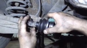 Замена пыльника внутренней гранаты Ford Scorpio