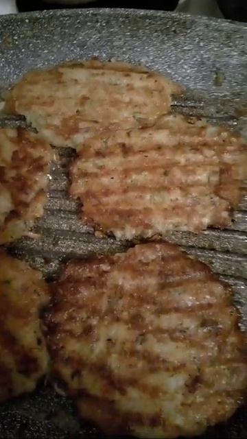 Драники . Как приготовить . Из картофеля и капусты . Деруны . Котлеты . Оладьи . Рецепты (1)