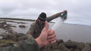 ДЯДЯ ВОВА БЕЛАРУС,САМ ПОШЁЛ СТАВИТЬ СЕТКУ НА СЕВЕРЕ ПЕШКОМ В ДРЯВЫХ БРОДНЯХ!