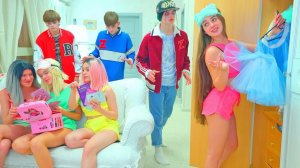 ДИАНА ВЫБИРАЕТ НОВЫЙ НАРЯД НА СВИДАНИЕ!!!!