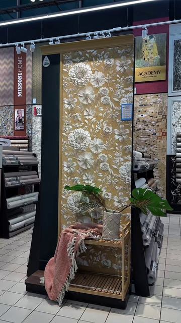 Обои с цветами от российского бренда Victoria Stenova