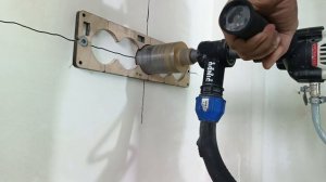 Сколько пыли во время сверления подрозетника алмазной коронкой?