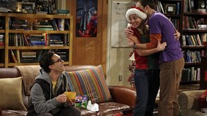 Леонард, смотри, Шелдон обнимает меня!  Отрывок из сериала Теория большого взрыва